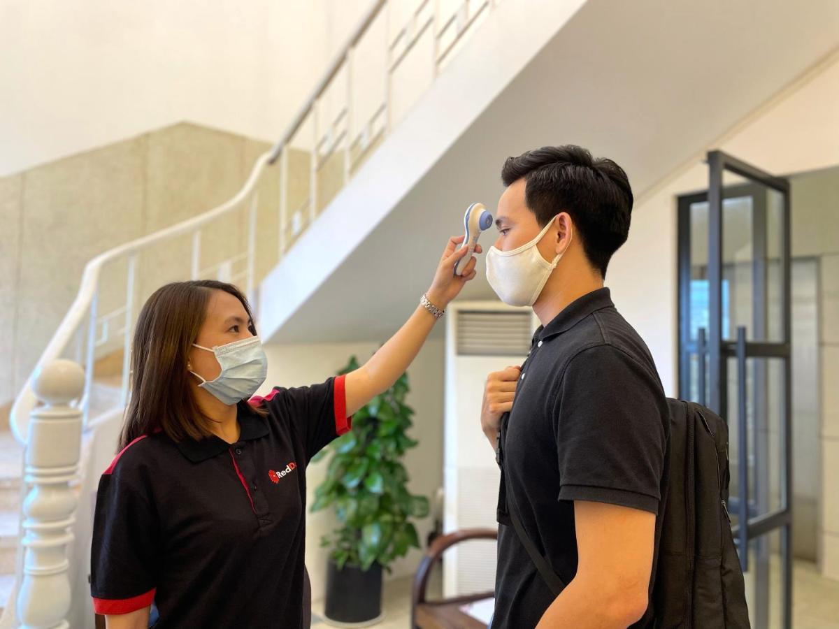 Reddoorz Chau Thien Tu 1 Khách sạn 2*